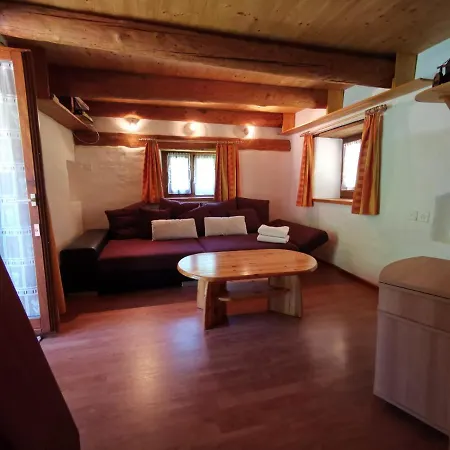 Ca Da Lovi Holiday home Cerentino
